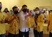 Partai Golkar Bagikan 4.000 Paket Sembako untuk Pengurus dan Simpatisan