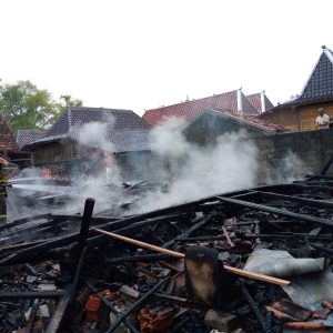 STB TV Meledak, Rumah Warga di Blora Hangus Kebakaran