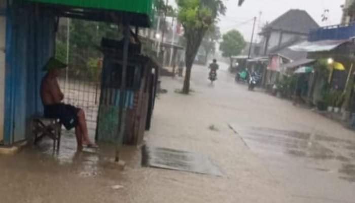Tanggulangi Banjir di Lingkungan Pasar Ngronggah, Kades Sempu Usulkan Pembangunan Drainase