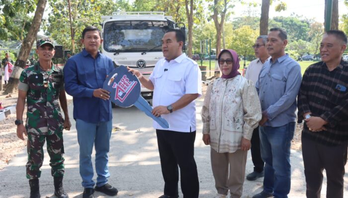 Pemkab Blora Serahkan 55 Truk untuk Operasional Koperasi Merah Putih