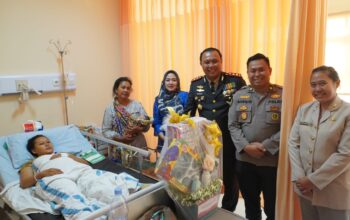 Lahir Tepat Hari Bhayangkara ke-80, Bayi Asal Kunduran Dijenguk Kapolres Blora