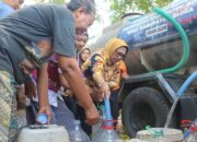 Tiga Bulan Krisis Air, Pemkab Blora Salurkan 10 Tangki ke Warga
