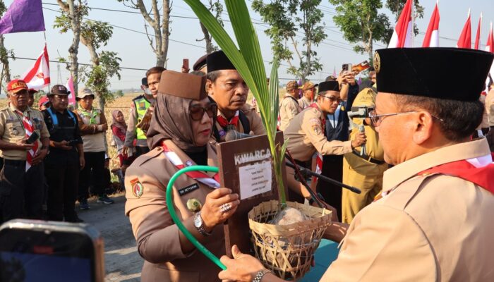 Tempuh 50 Kilometer Dari Blora ke Grobogan, Estafet Tunas Kelapa Resmi Bergulir