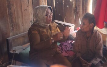Mbah Sumi Bertahan di Ruang 2×3 Meter, Wabup Blora Turun Tangan